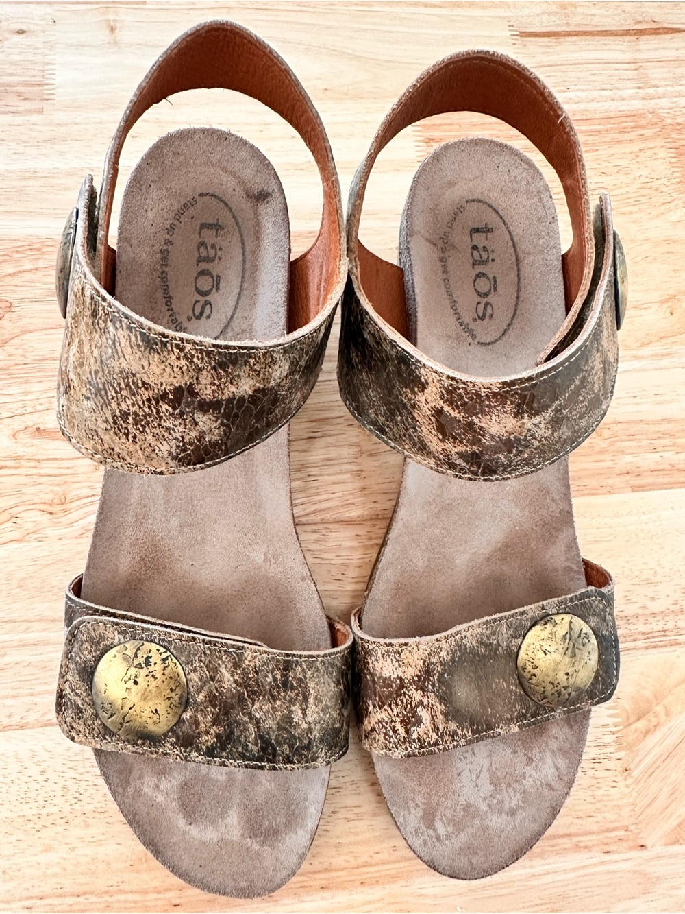 Taos Carousel Sandals size 40